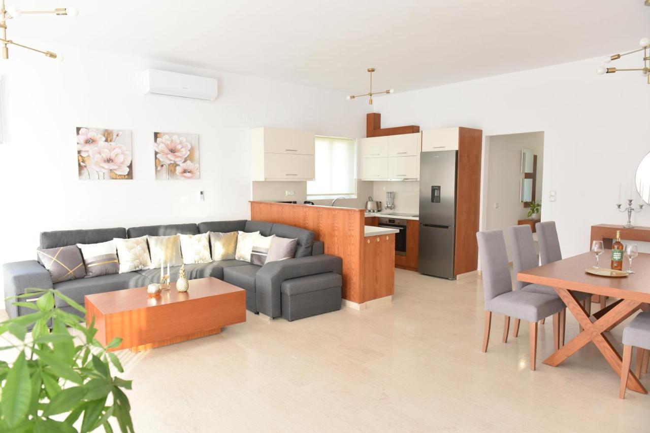 אלמירידה Christianna Luxury Apartments מראה חיצוני תמונה